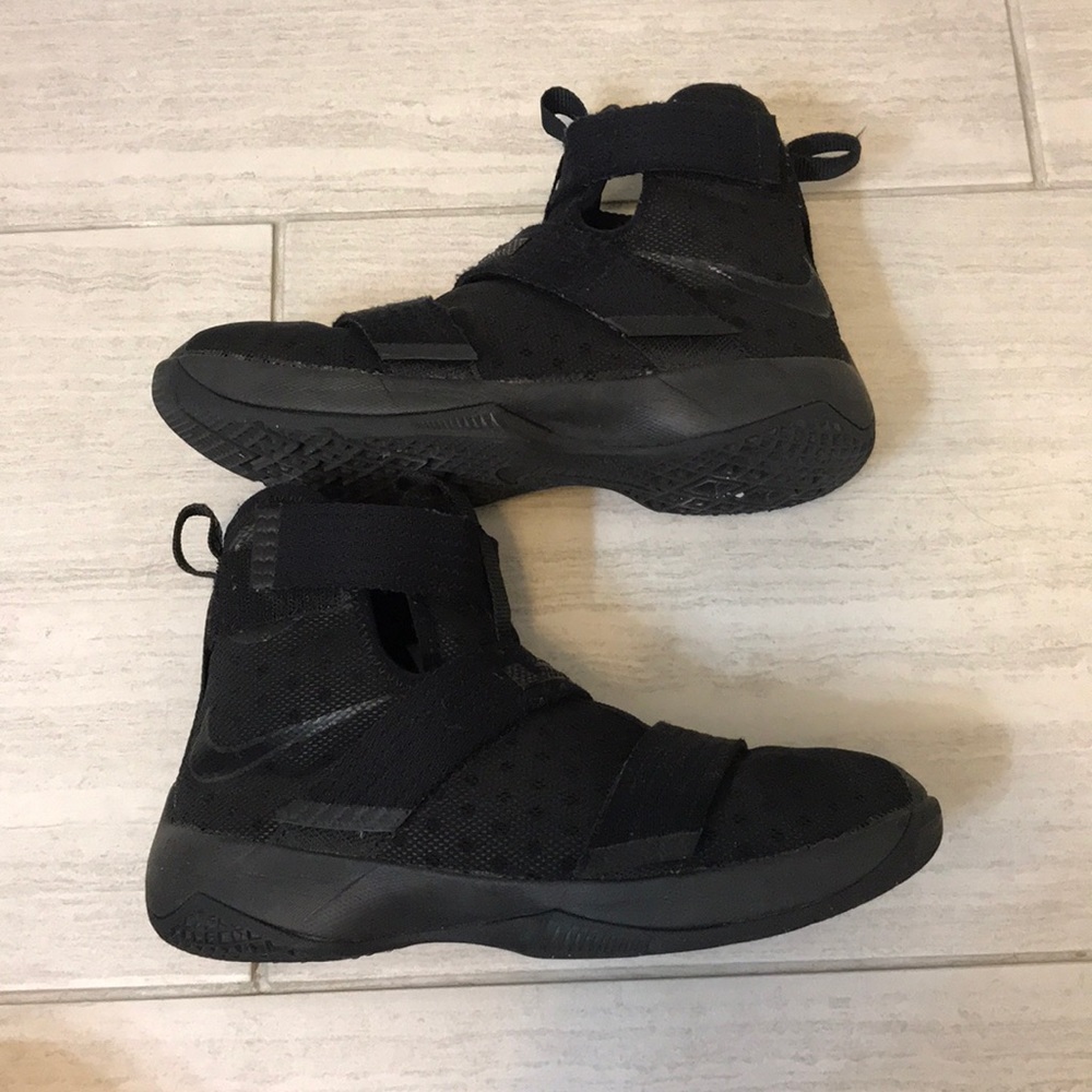 Lebron 10 soldier size 5